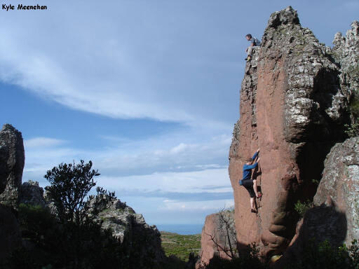 Blouberg_ClimbingGrandIllusion(16)NearCave_ByKyleMeenehan
