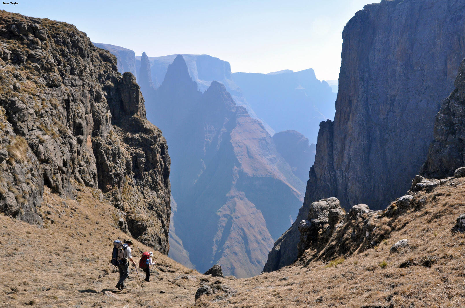 Drakensberg_MweniPass_ByDaveTaylor